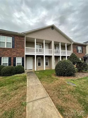 Spacious 2br 2ba Townhome In Prime Location! Apartment for rent in Hickory, NC