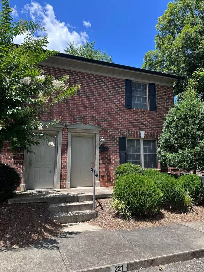 2 Bed, 1.5 Bath Townhome In Prime Location! No Pets House for rent in Hickory, NC