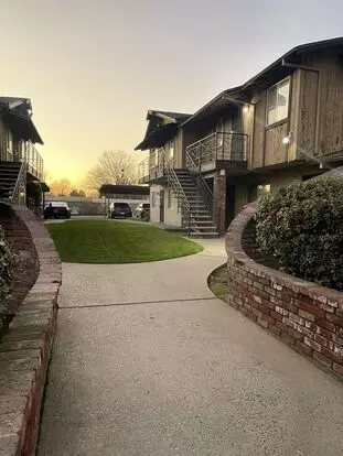 4233 N Bengston Ave Apartment for rent in Fresno, CA