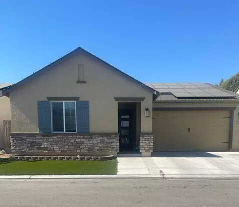 Beautiful 4 Bedroom / 2 Bathroom For Rent $2,900 Apartment for rent in Fresno, CA
