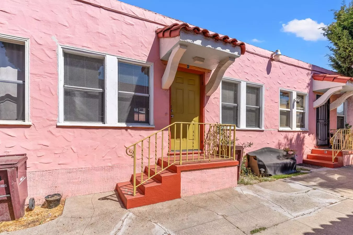 Cozy Apartment With Utilities Paid In Oakland! Apartment for rent in Oakland, CA
