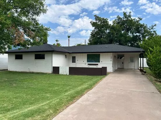 Prime Location In North Central Corridor 3/2 *no* Carpet + Remodeled! Apartment for rent in Phoenix, AZ