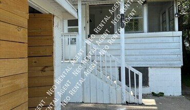 527 Akins Ct Apartment for rent in Akron, OH