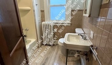 1029 W 10th St Apartment for rent in Lorain, OH