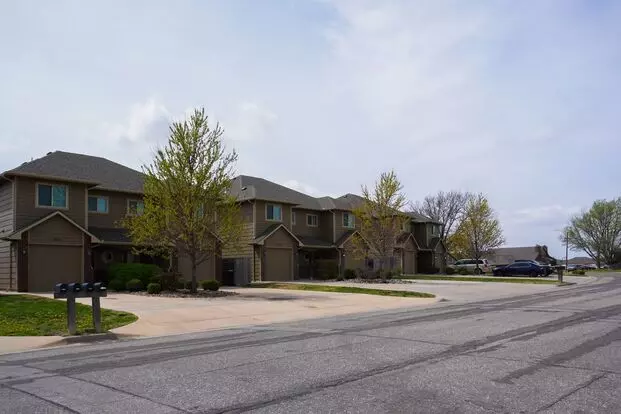 1562 S Goebel Apartment for rent in Wichita, KS
