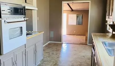 4 of 18 Spacious 3 Bed | 2 Bath Home – Less Than 10 Minutes To The Beach, Freshly Painted, 2-car Garage & Lush Backyard! House for rent in Oxnard, CA