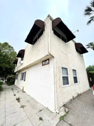447 W Monterey Ave Apartment for rent in Pomona, CA