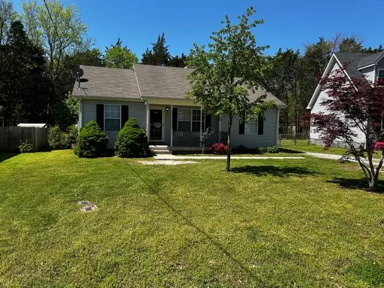 Nice Ranch Style Three Bedroom Two Bath In Laverne With Fenced Backyard Apartment for rent in Lavergne, TN