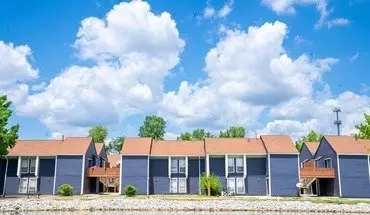 2 of 130 Lakeshore Cove Apartment for rent in Columbus, OH