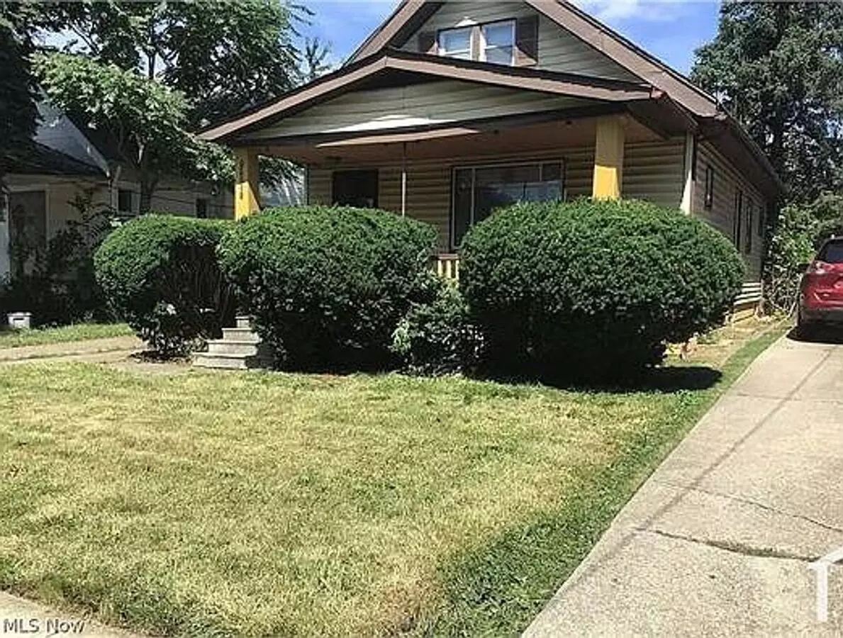 Charming 3-bedroom Section 8 Accepted! House for rent in Cleveland, OH