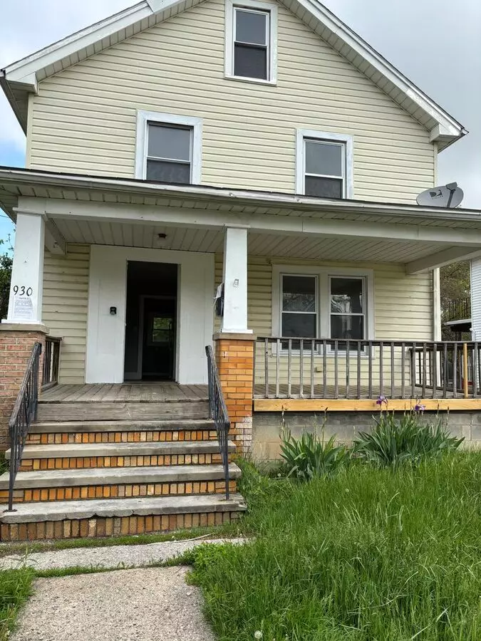 Charming 3-bedroom Home, Ready For You! Section 8 Accepted! House for rent in Lorain, OH