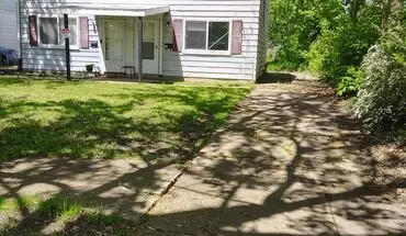 2 of 23 1627-1629 E 33rd St Apartment for rent in Lorain, OH