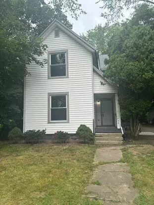 Beautiful 4bd 2Bath Home Apartment for rent in Lorain, OH