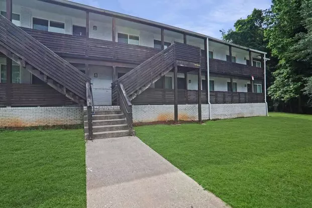 Park Terrace Apartment for rent in College Park, GA