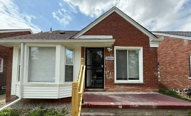 Freshly Renovated Single Family Home In Detroit – We Welcome Section 8! Apartment for rent in Detroit, MI