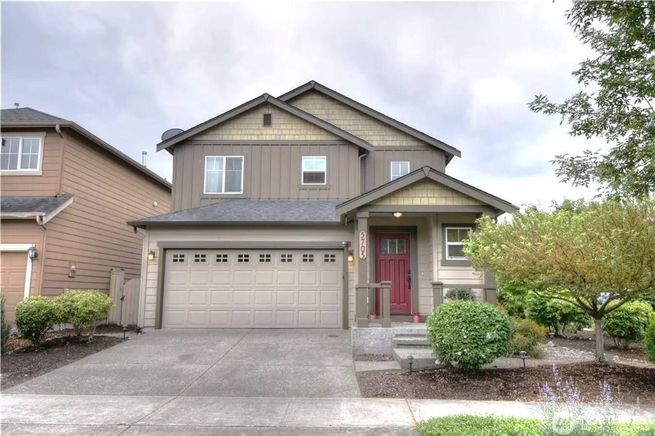August Move In- 3Bed 2.5 Bath Horizon Point House for rent in Lacey, WA