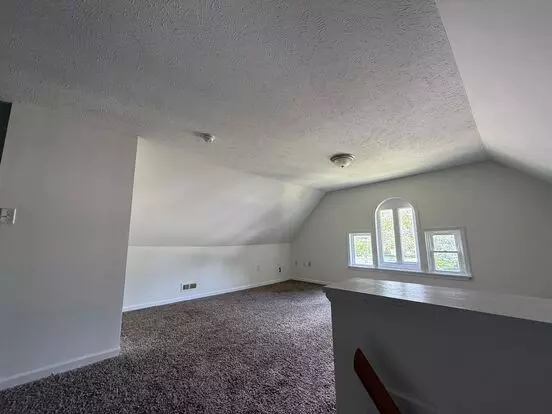 942 W Edwards Apartment for rent in Springfield, IL