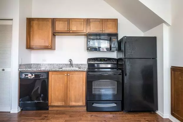 Glee Apartment for rent in Portland, OR Glee Apartment for rent in Portland, OR