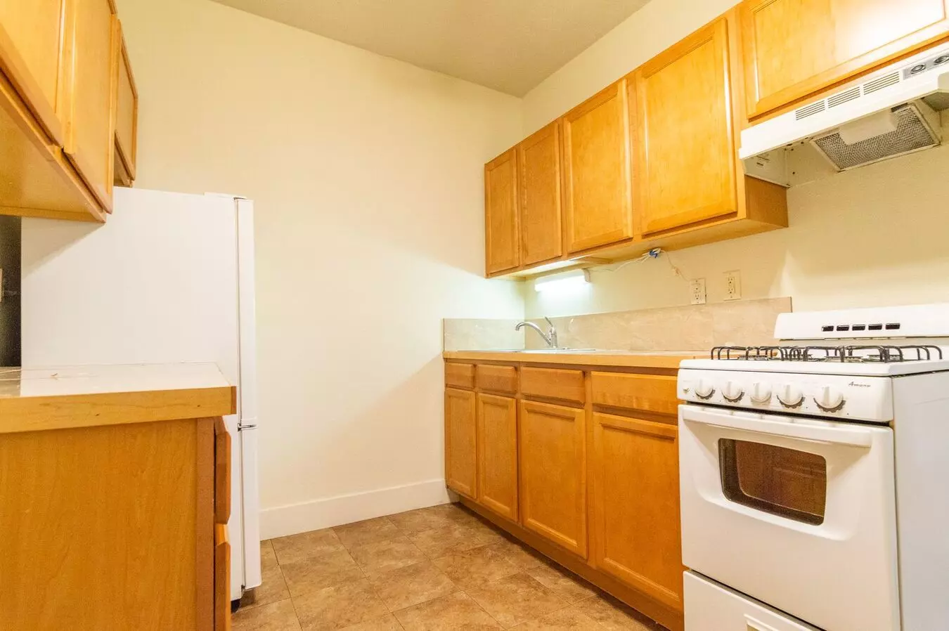 6020 NE Glisan Apartment for rent in Portland, OR