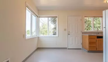 3 of 15 9105-07 NE Hoyt Apartment for rent in Portland, OR