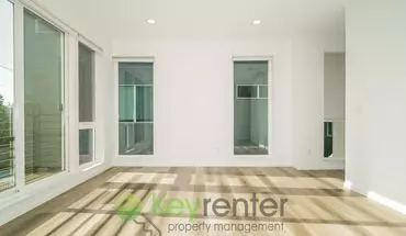3 of 24 Luxury 3-bedroom Apartment With Rooftop Deck And Ac House for rent in Seattle, WA