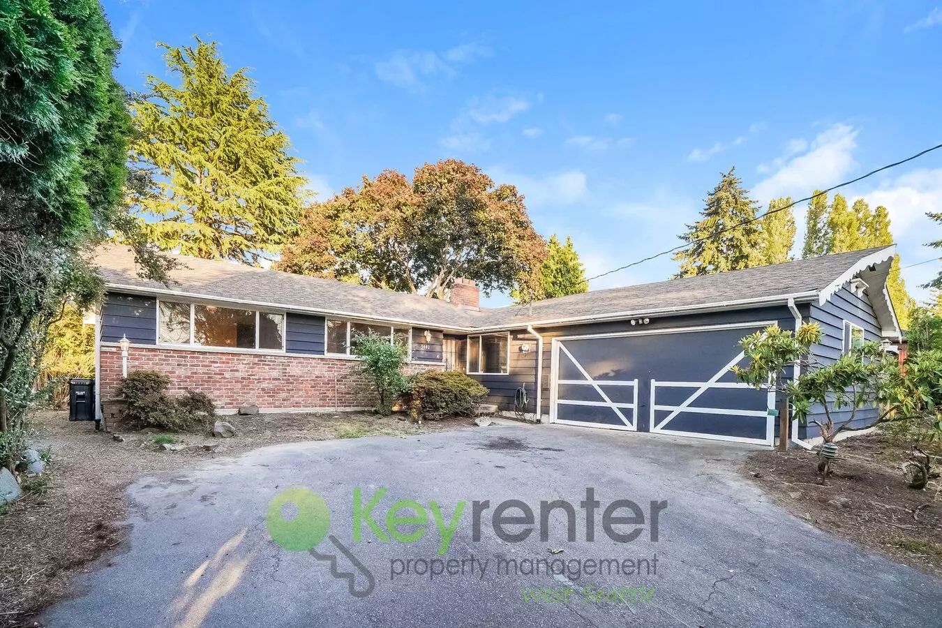 Live Comfortably In This 3-bedroom With Style And Storage House for rent in Seattle, WA