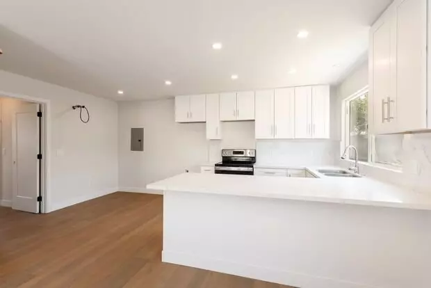 Brooklyn Apartment for rent in San Diego, CA Brooklyn Apartment for rent in San Diego, CA