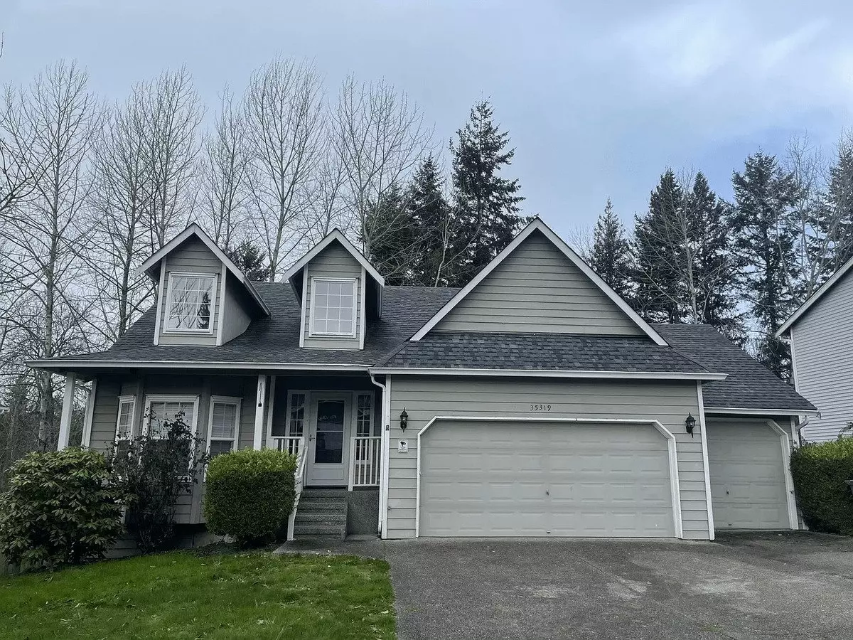 3 Bed And 2.5 Bath In The Main Floor House for rent in Federal Way, WA