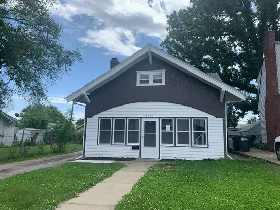 Spacious Updated Minne Lusa 3br With Lots Of Original Detail Apartment for rent in Omaha, NE