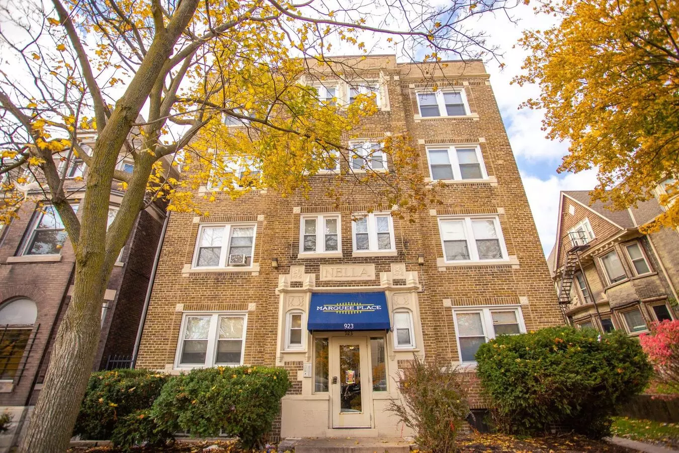 University Crossing I Apartment for rent in Milwaukee, WI