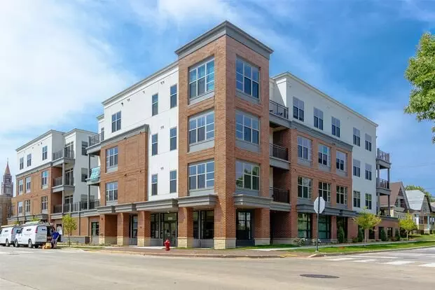 The Atwater Apartment for rent in Shorewood, WI The Atwater Apartment for rent in Shorewood, WI