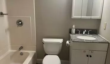 5 of 8 Elm Court Apartment for rent in South Easton, MA