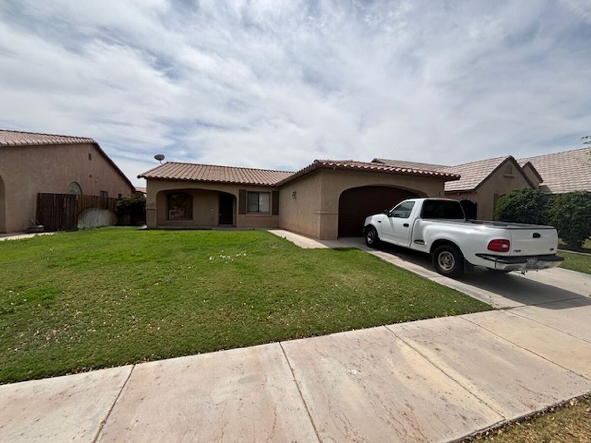 2887 Wensley Ave El Centro, CA House for Rent | Rentable