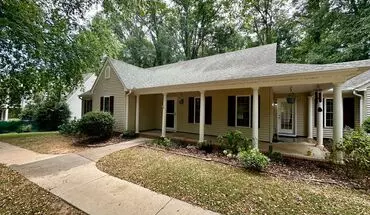 2 of 26 Charming 3 Bedroom Home - Fenced In Back Yard House for rent in Clemson, SC