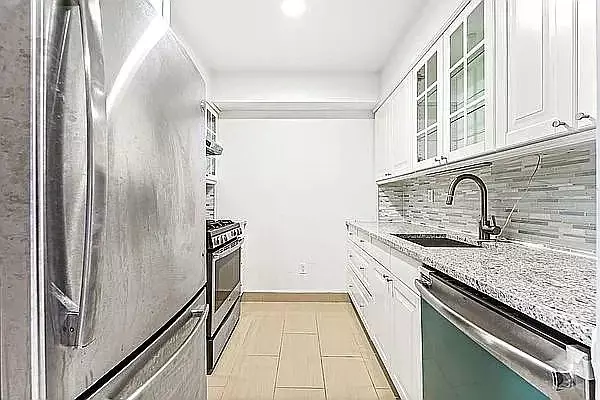 Adorable 2Bed 1Bath Available Now Apartment for rent in Flushing, NY Adorable 2Bed 1Bath Available Now Apartment for rent in Flushing, NY