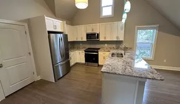 3 of 15 Port Washington Loft Duplex Apartment for rent in Port Washington, WI
