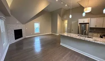 5 of 15 Port Washington Loft Duplex Apartment for rent in Port Washington, WI
