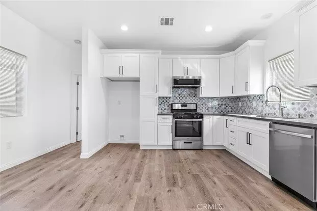 10863 Nettleton St Apartment for rent in Sun Valley, CA