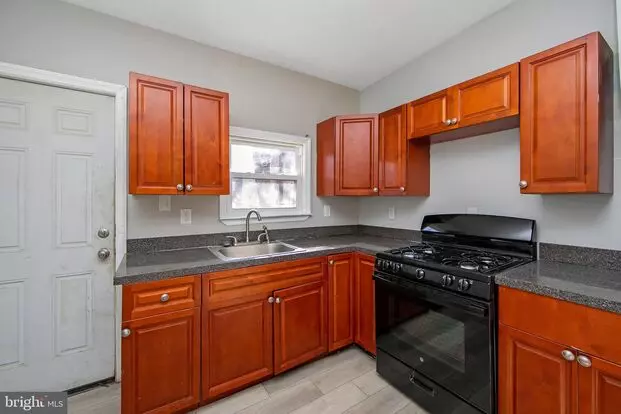 1078 Morton St Apartment for rent in Camden, NJ