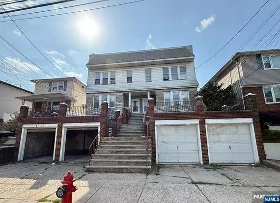 165-167 Davis Ave Apartment for rent in Kearny, NJ