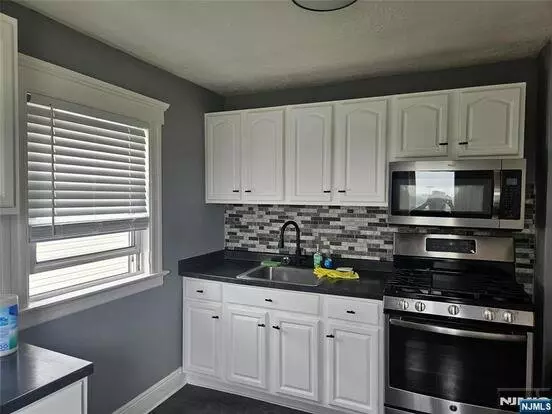 520 Schuyler Ave Apartment for rent in Kearny, NJ