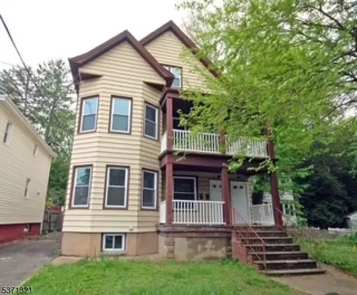 374 High St Apartment for rent in Passaic, NJ