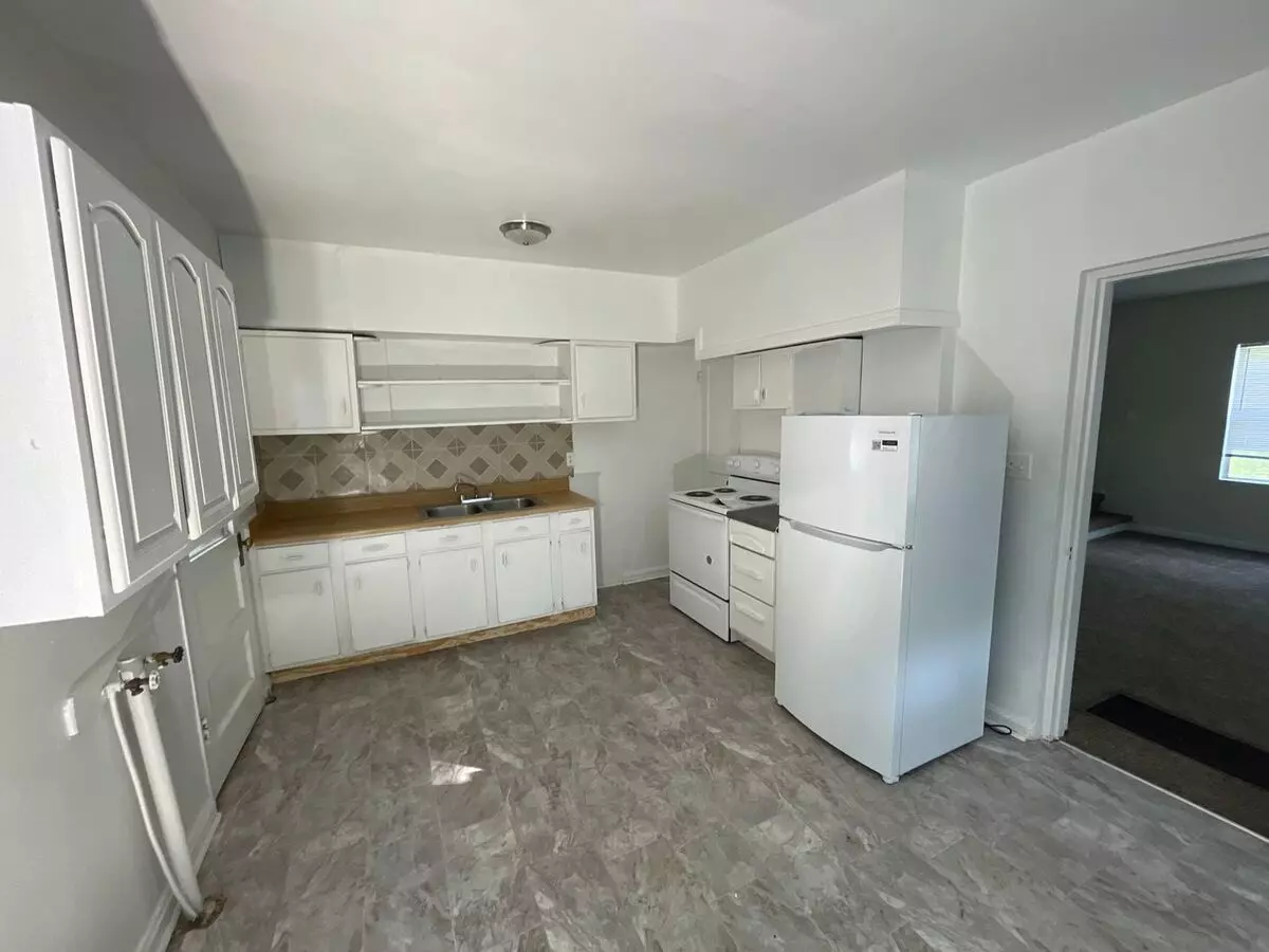 Crest Ave Apartment for rent in Homewood, AL