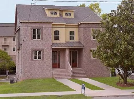 Single Family Semi-detached 4 Story Townhome Apartment for rent in Nashville, TN