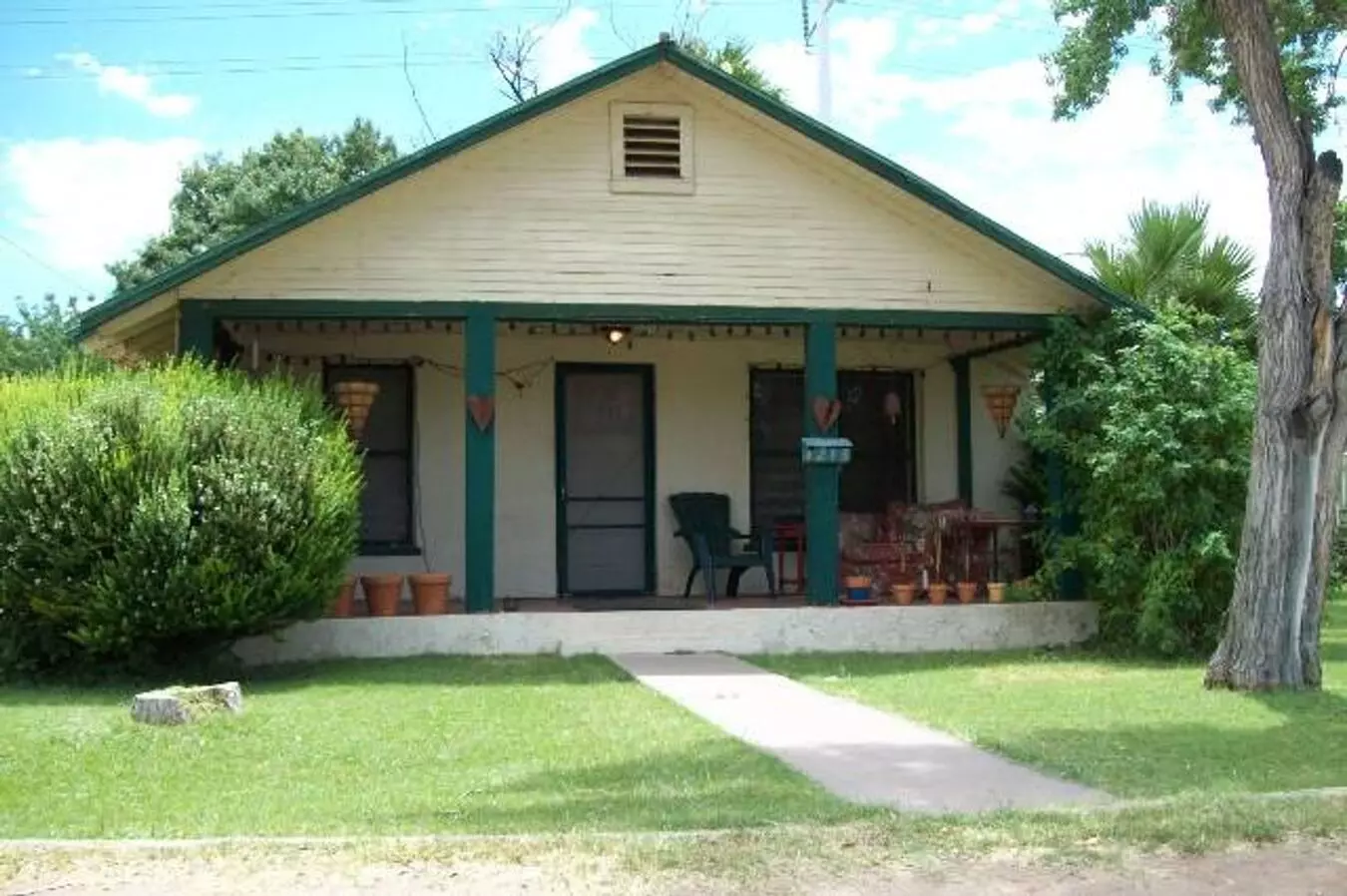 1215 S Farmer House for rent in Tempe, AZ