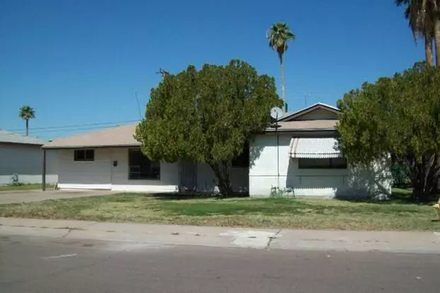 Spacious 5 Bedroom Tempe Home With Bonus Living Areas Apartment for rent in Tempe, AZ