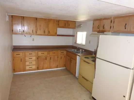 906 S Farmer Apartment for rent in Tempe, AZ