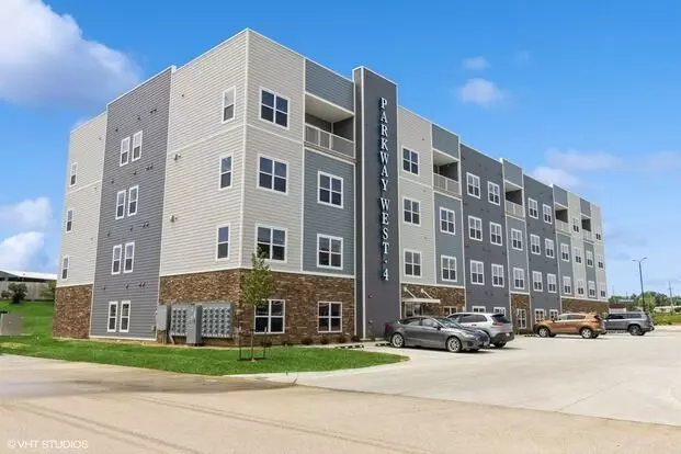 Parkway West Apartments Apartment for rent in Cedar Rapids, IA