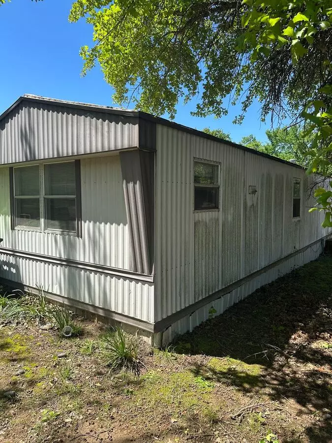 823 Wolfe Ln Apartment for rent in Ada, OK