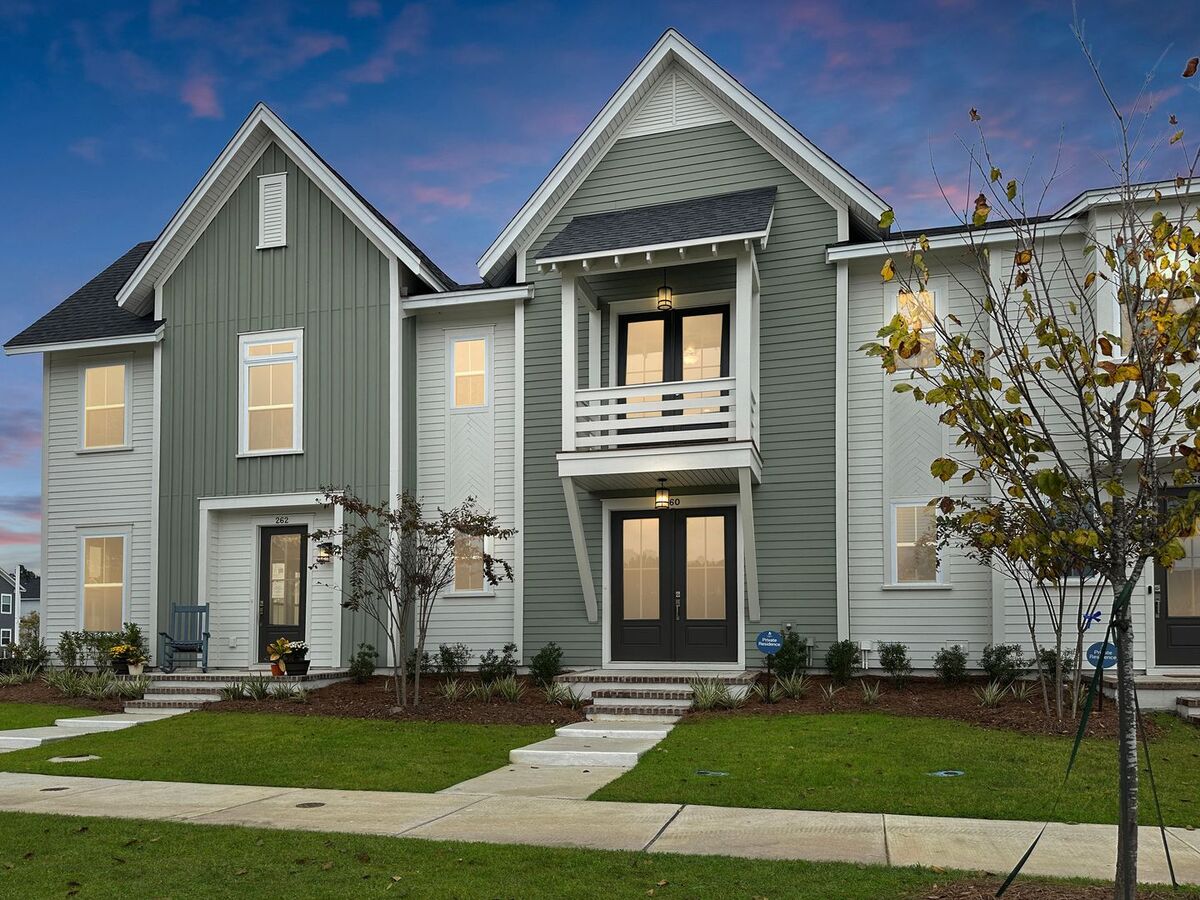 Curated visual reference: Gallery Detail: Luxury Townhome With Balcony In Midtown Nexton Apartments Summerville Sc